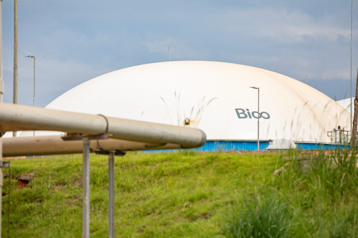 O que muda quando a indústria integra energia e tratamento no mesmo modelo?